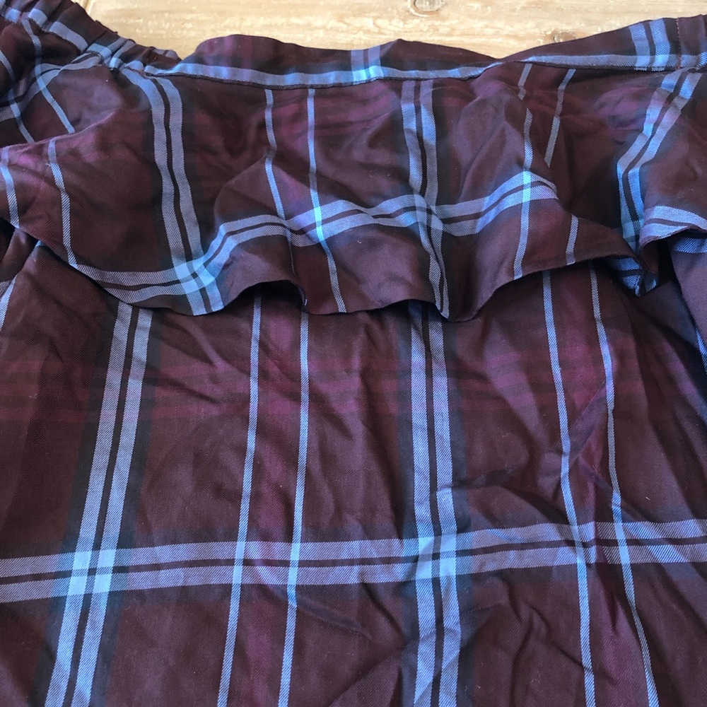 Loft Plaid Off The Shoulder Blouse - Size M - NWT - Picture 2 of 6